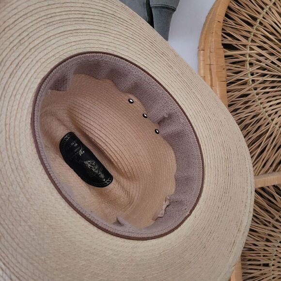 Larry Mahan's Collection Straw Cowboy Hat - Picture 6 of 10